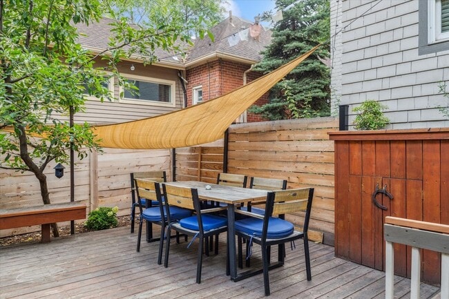 Building Photo - Furnished or unfurnished updated single family home in The Highlands.