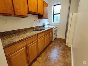 Building Photo - 2 bedroom in BRONX NY 10453