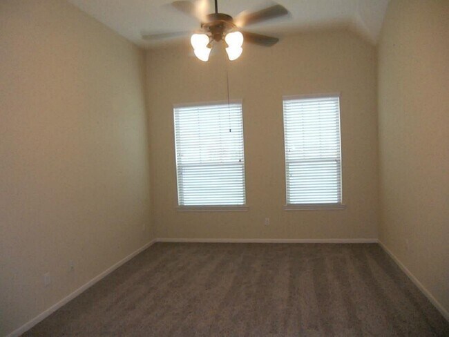 Building Photo - 12247 Stellano Ln