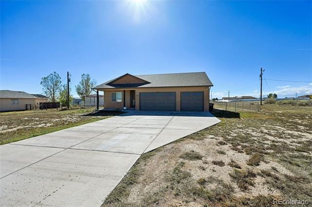 Building Photo - 1140 E Dove Creek Dr