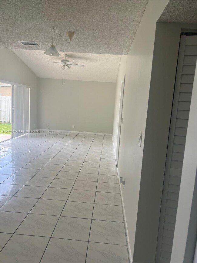 Building Photo - 2661 Huron Way