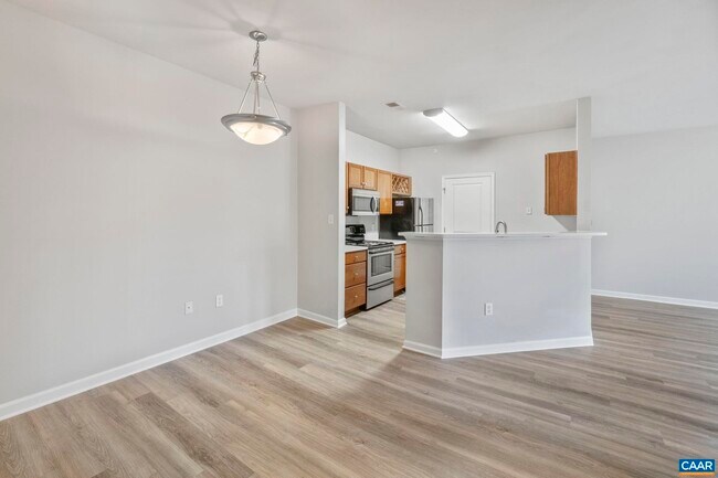 Building Photo - 745 Walker Square