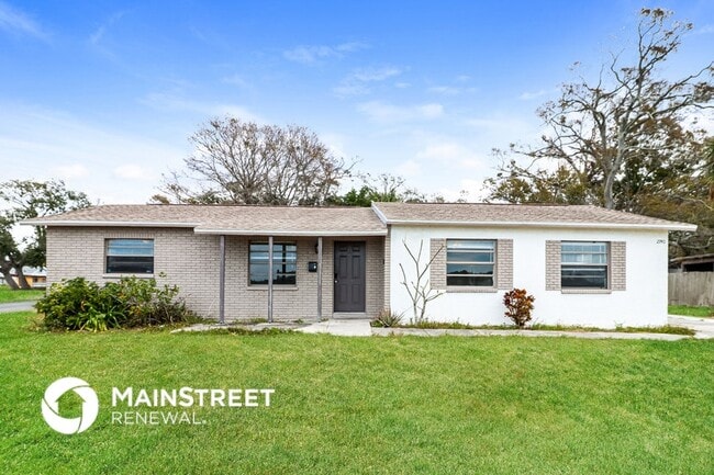 Building Photo - 2740 38th St S