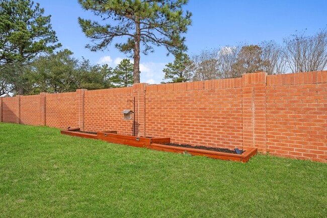Building Photo - 18210 Juniper Creek Ln