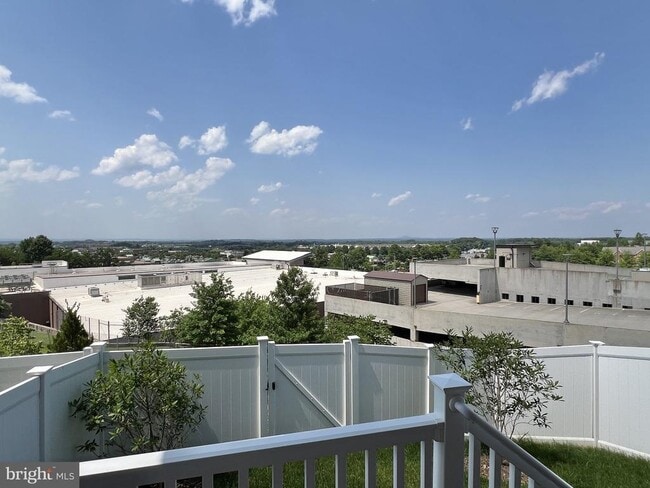 Building Photo - 46366 Mount Kellogg Ter