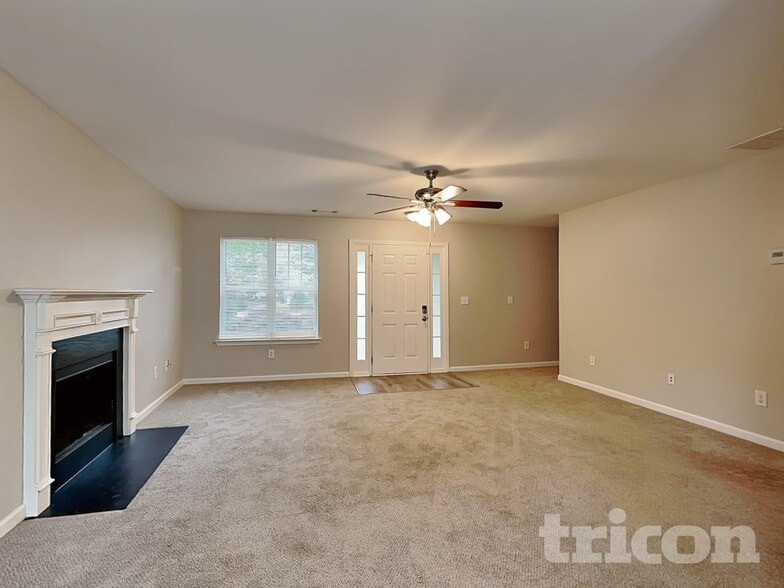 Building Photo - 110 Summerbrook Rd