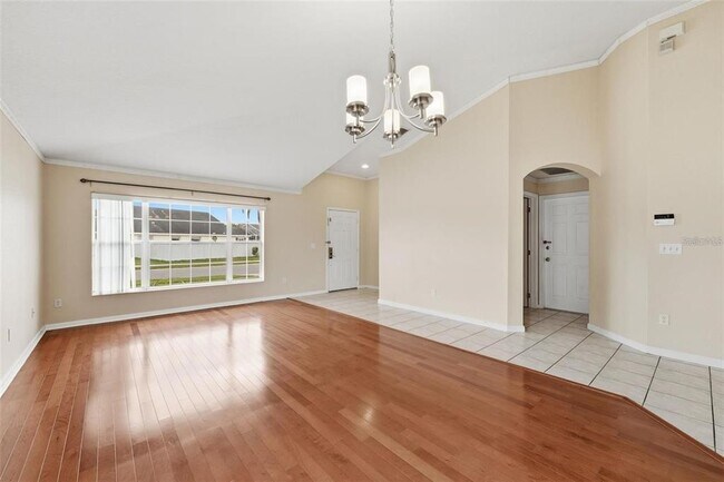 Building Photo - 2819 Maguire Dr