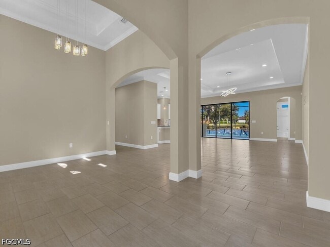 Building Photo - 10093 Avalon Lake Cir