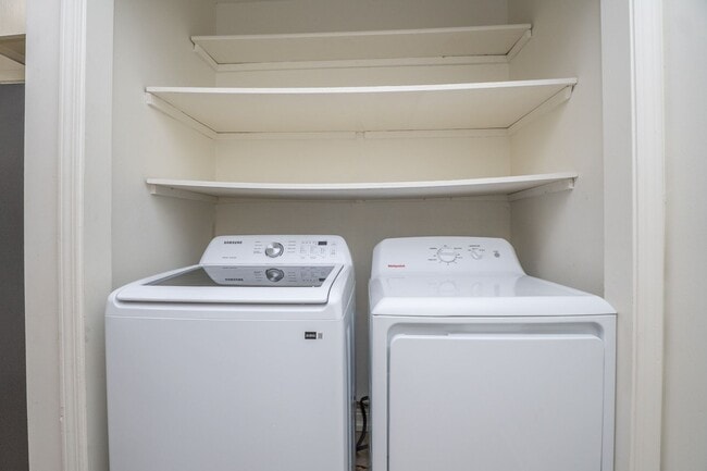 Building Photo - 3 bedroom house in quiet West Little Rock neighborhood