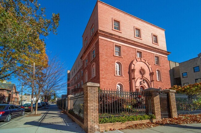 Building Photo - 126 Delaware Ave