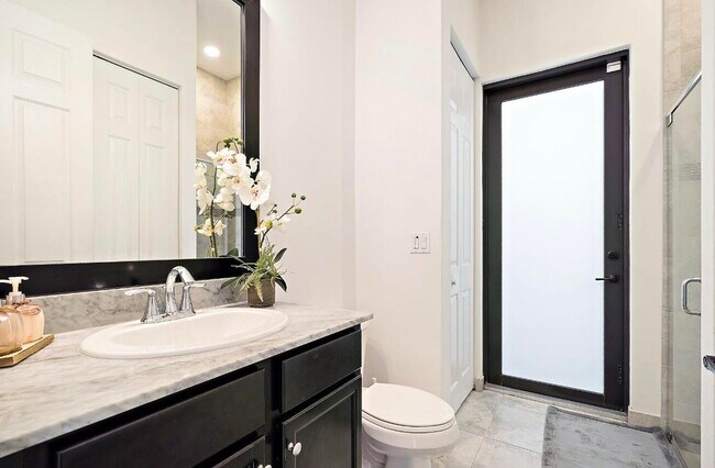 Building Photo - 6484 Vireo Ct