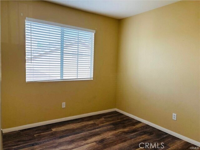 Building Photo - 39733 School House Way