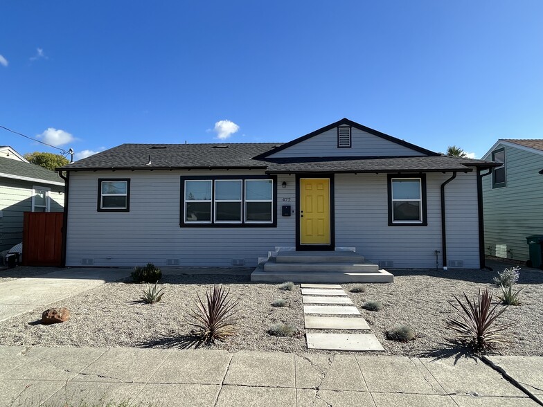 Building Photo - 472 Clara Street