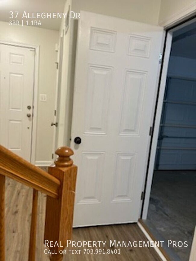 Building Photo - 37 Allegheny Dr