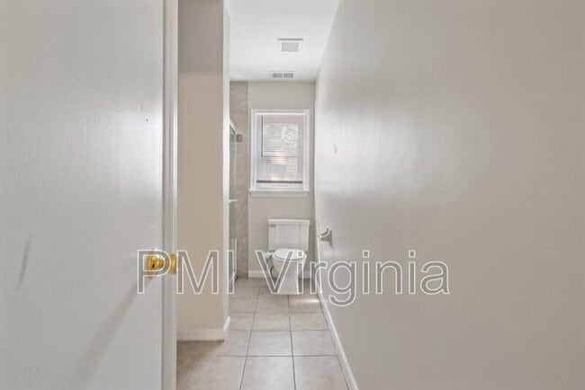 Building Photo - 336 Dodge Dr