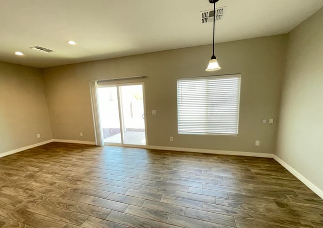 Building Photo - 11176 Cambria Cir