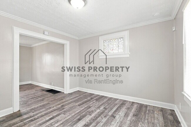 Building Photo - 427 S Ogden Ave