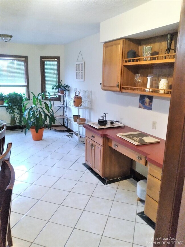 Building Photo - 5383 Textile Rd