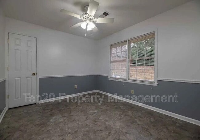 Building Photo - 5207 Grady Dr