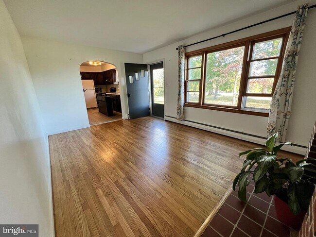 Building Photo - 1551 Deer Park Rd