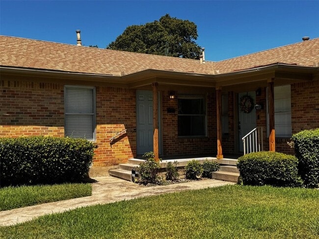 Building Photo - 6225 St Moritz Ave
