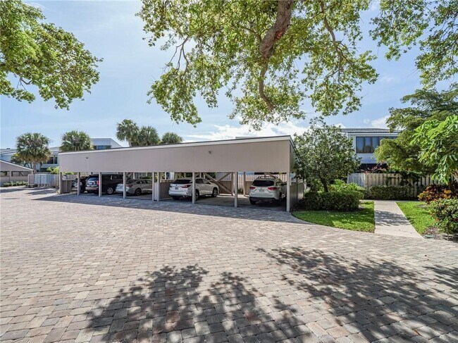 Building Photo - 1155 Reef Rd