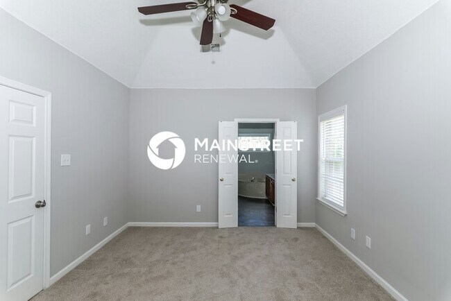 Building Photo - 3 Bedroom Pet-Friendly Home in CORDOVA, TN with Main Street Renewal