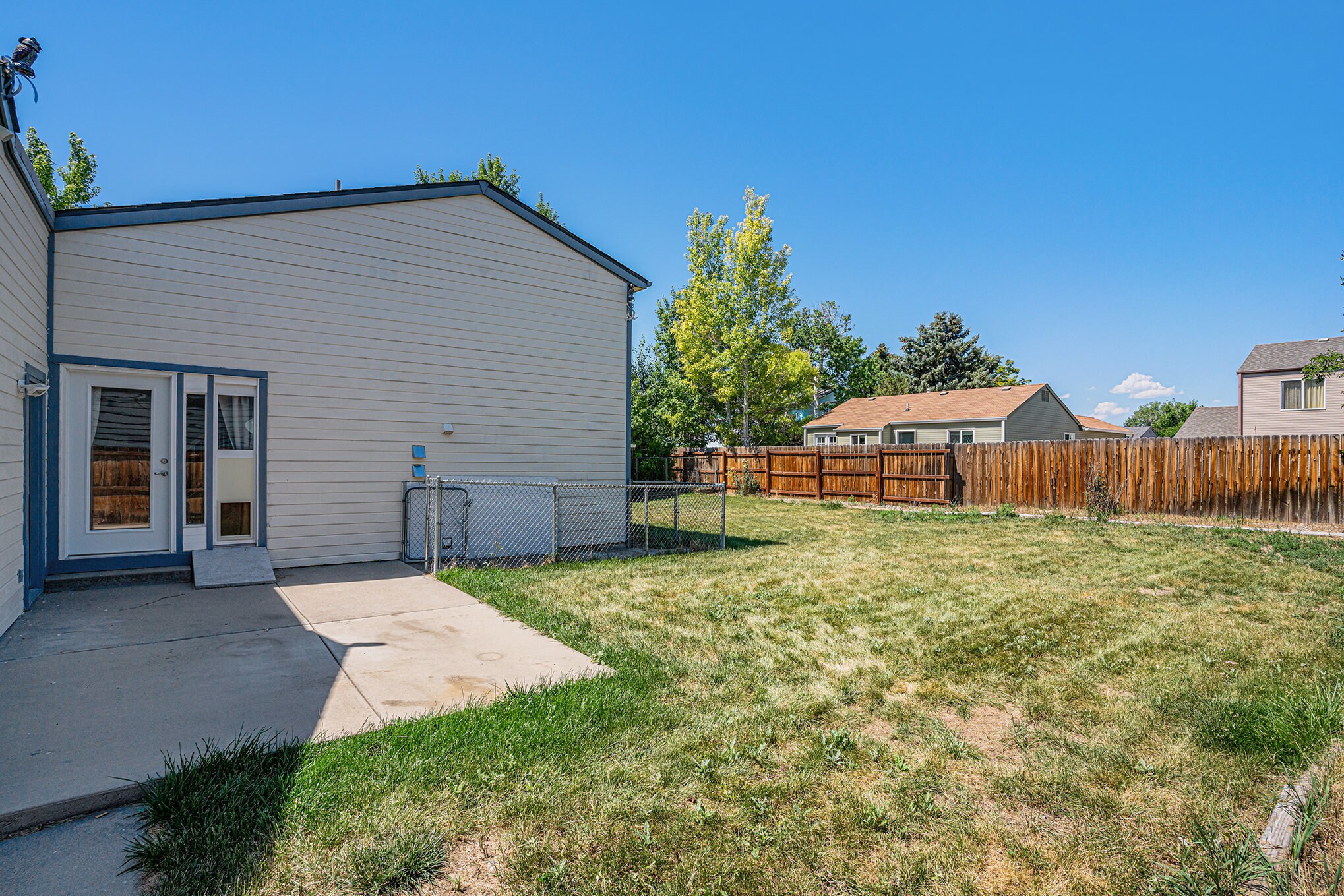 Building Photo - 2139 Daley Dr