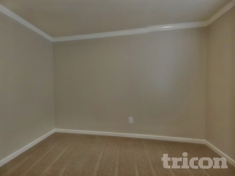 Building Photo - 102 Bonnabel Ct