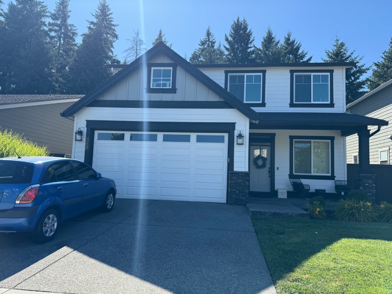 Primary Photo - 10010 NE 132nd Ave