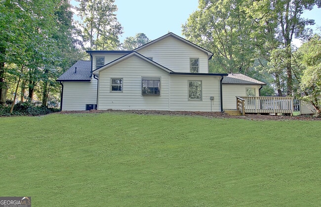 Building Photo - 338 Summer Pl