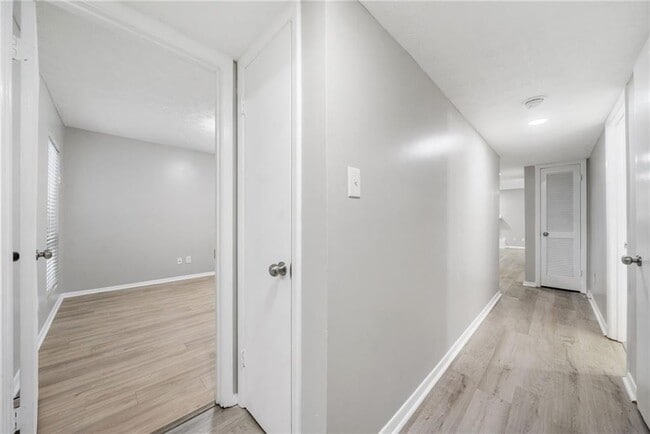 Building Photo - 113 Tuxworth Cir