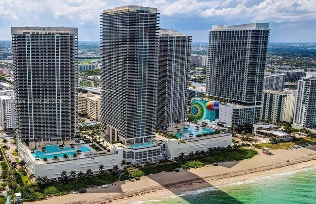 Building Photo - 1830 S Ocean Dr