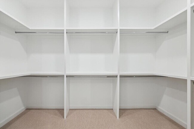 Building Photo - 804 Dawn Meadows Dr