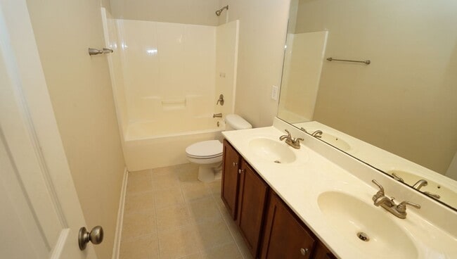 Building Photo - 147 Moonstone Ct