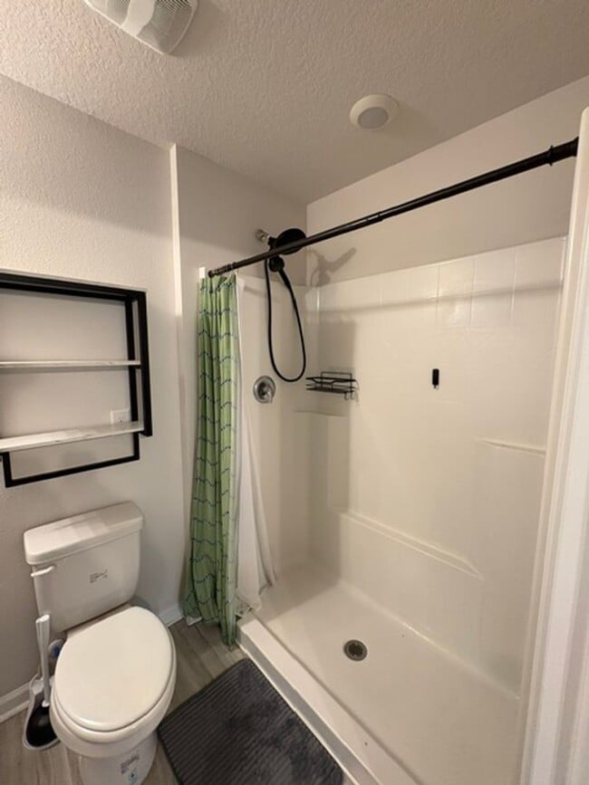 Building Photo - 807 Otto Loop