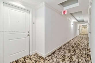 Building Photo - 511 SE 5 Ave