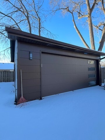 Building Photo - 830 Deerfield Rd