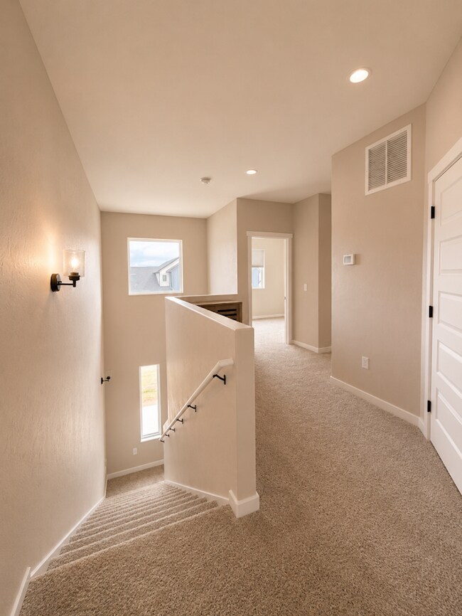 Building Photo - Stylish 2023 Home for Rent | 4 Bed • 2.5 Bath • Prime North Grand Junction Location