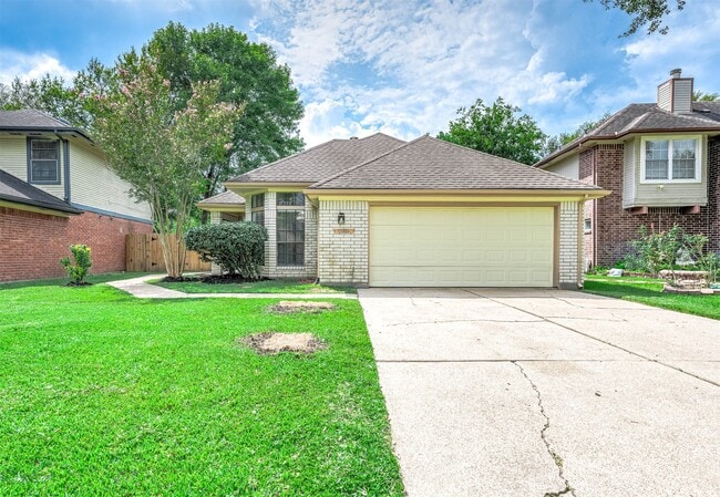 Primary Photo - 1927 Summerfield Pl