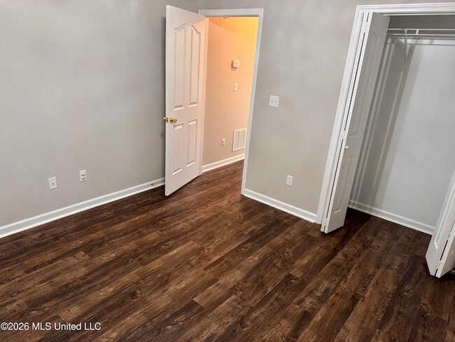 Building Photo - 1324 Biloxi St