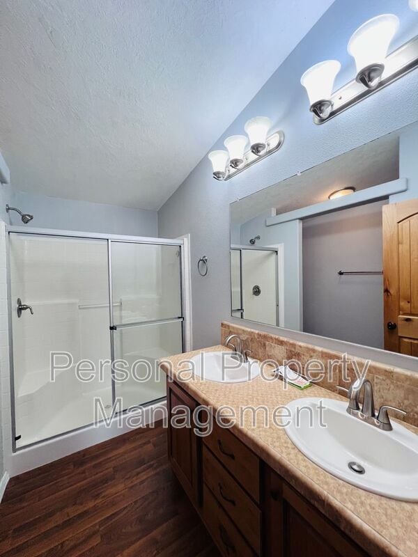 Building Photo - 21814 NE Cedar Creek Rd