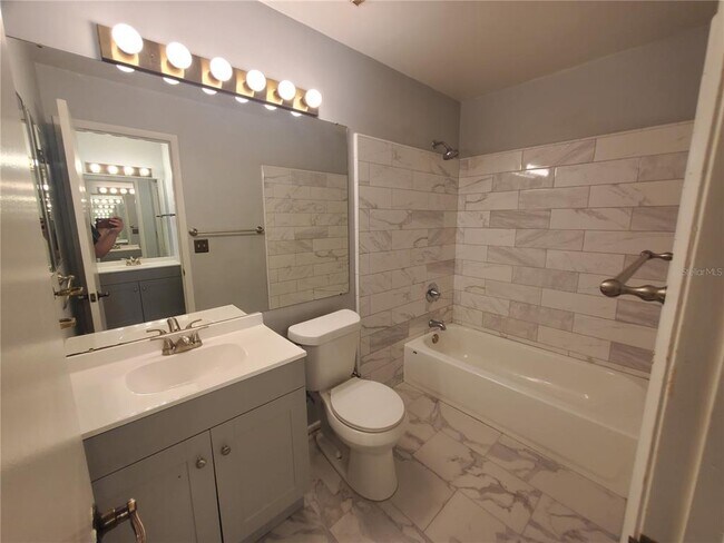 Building Photo - 2020 Rudder Dr