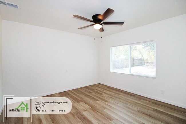 Building Photo - 3210 Veda St