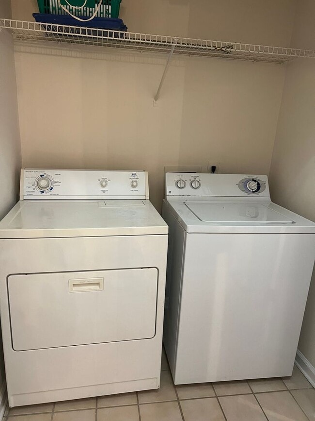 Building Photo - Beautiful Condo in Gated Community! Resort Style Amenities, Walk to beach, Awesome Myrtle Beach L...