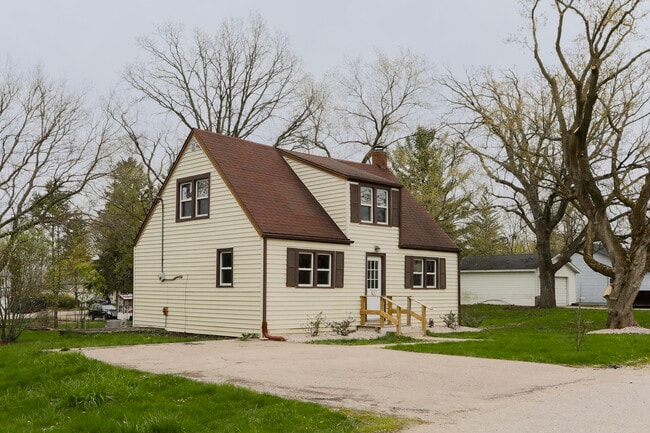 Building Photo - 3153 Lockwood Blvd