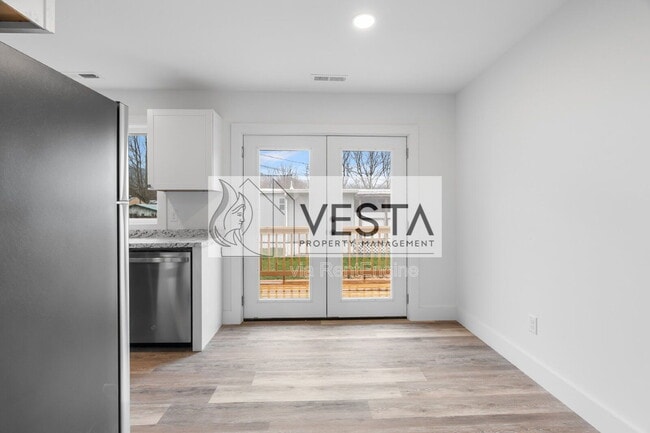 Building Photo - 59 Scates St