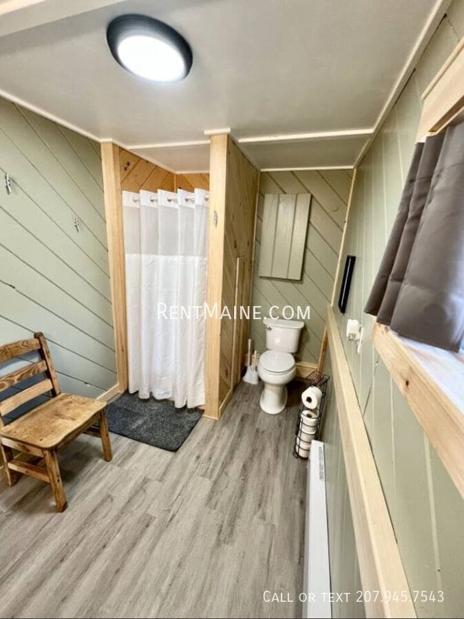 Building Photo - 8 Sand Beach Ln