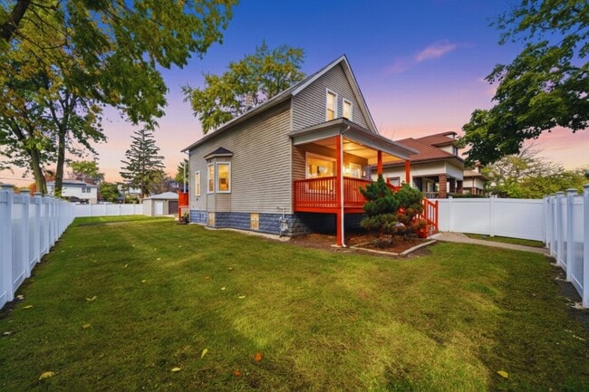 Primary Photo - 11224 S Hermosa Ave