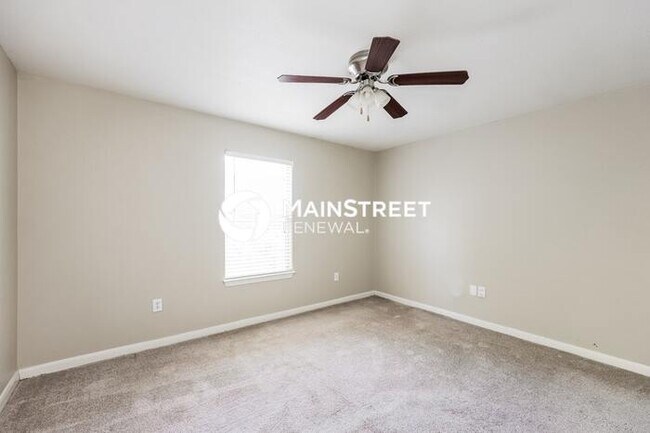 Building Photo - 3 Bedroom Pet-Friendly Home in San Antonio, TX with Main Street Renewal
